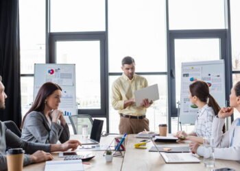 Excesso de trabalho pode estar causando isso no seu cérebro