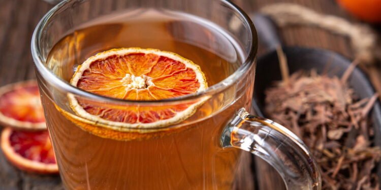 Chá de ipê - Créditos: depositphotos.com / MarcusZpics