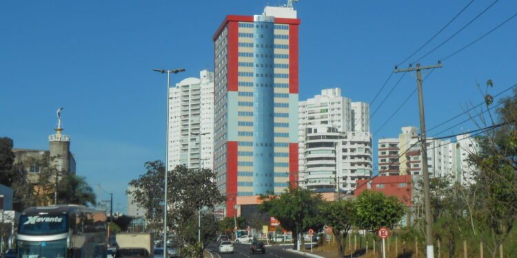 Inverno escaldante dessa cidade brasileira atrai visitantes