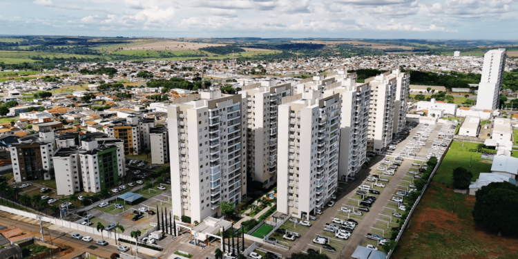A terceira maior cidade goiana que cresce em qualidade de vida e se destaca pela localização estratégica