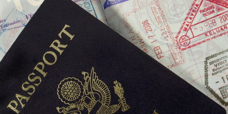 Passo a passo para tirar o passaporte e visto em 2025