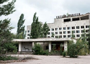 Lugares abandonados com histórias fascinantes para explorar nas férias