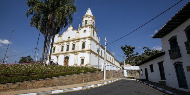 A cidade mais segura da Grande SP surpreende com seu centro histórico