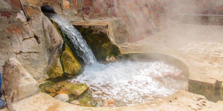 Águas termais, na Tunísia - Créditos: depositphotos.com / Kajicom