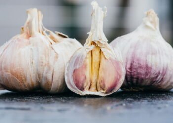 Alimentos simples que apoiam a desintoxicação do fígado