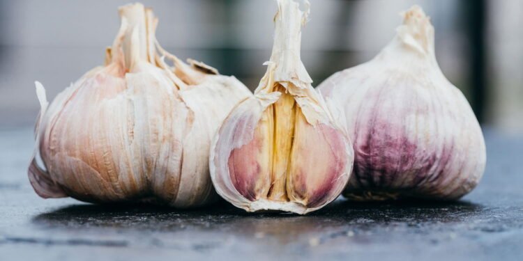 Alimentos simples que apoiam a desintoxicação do fígado