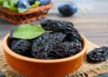 Descoberto benefícios surpreendentes das Ameixas Secas para a saúde