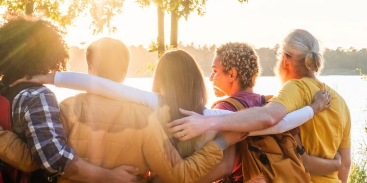 7 tipos de amigos que não valem a pena manter em sua vida