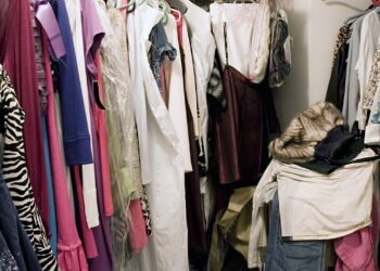 O que significa ter sempre o armário bagunçado, segundo a psicologia
