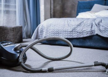 Coisas que você faz errado ao usar o aspirador de pó — e como melhorar a limpeza