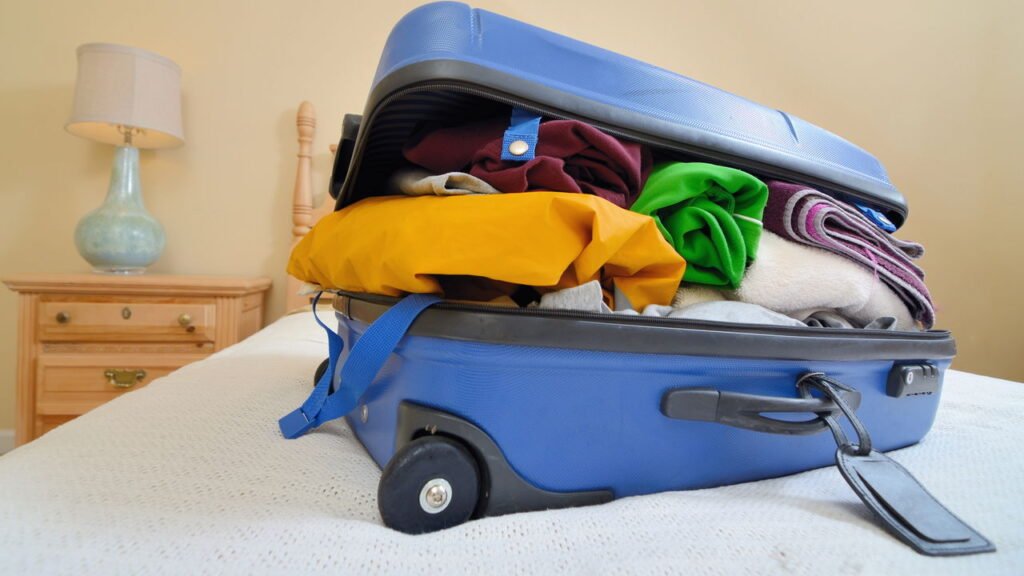 Como organizar a mala de viagem perfeita para curtas e longas estadias
