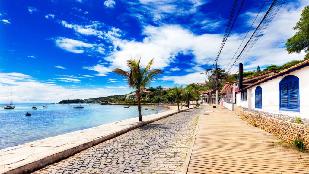 Essa cidade litorânea está conquistando viajantes do mundo todo