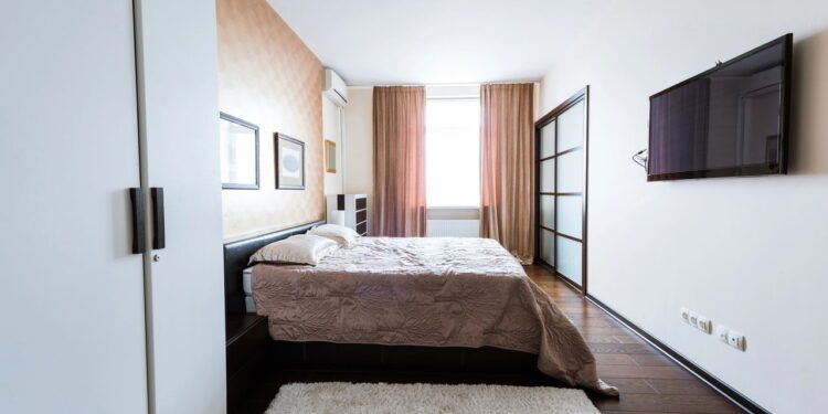 O que você nunca deve colocar embaixo da cama, segundo o Feng Shui