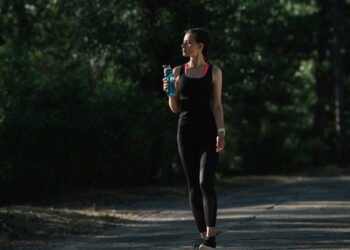 O que muda no corpo ao caminhar 30 minutos por dia durante um mês?