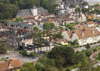 Essa cidade brasileira vai te levar para a Europa gastando pouco