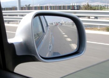 O hábito estranho que motoristas adotaram para evitar prejuízos no carro