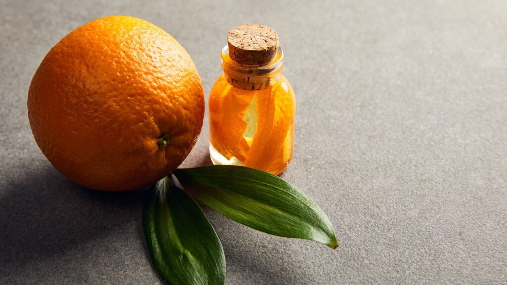 O que acontece quando você mergulha os pés em cascas de laranja