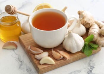 Os benefícios surpreendentes do Chá de alho para saúde