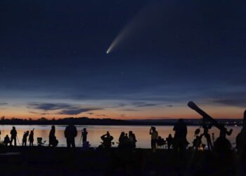 Este cometa veio de fora do sistema solar e pode não ser só um cometa