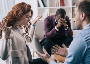 O que significa quando uma pessoa se cala para evitar conflitos, segundo a psicologia