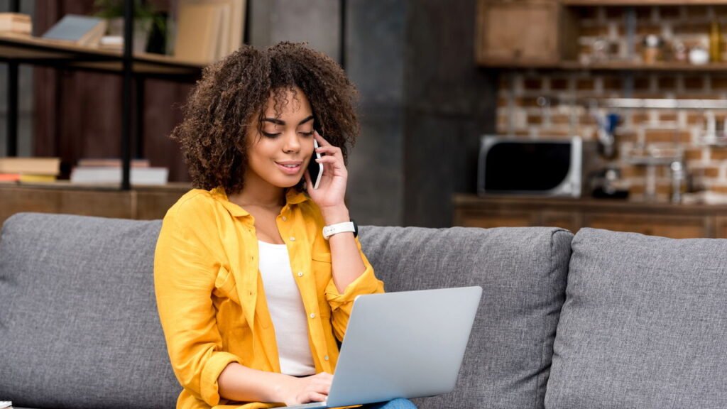 O que significa falar sozinho ou até com a parede segundo a psicologia