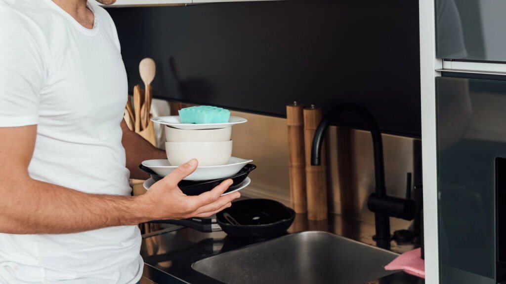 7 hábitos simples que evitam sujeira na cozinha durante o preparo das refeições