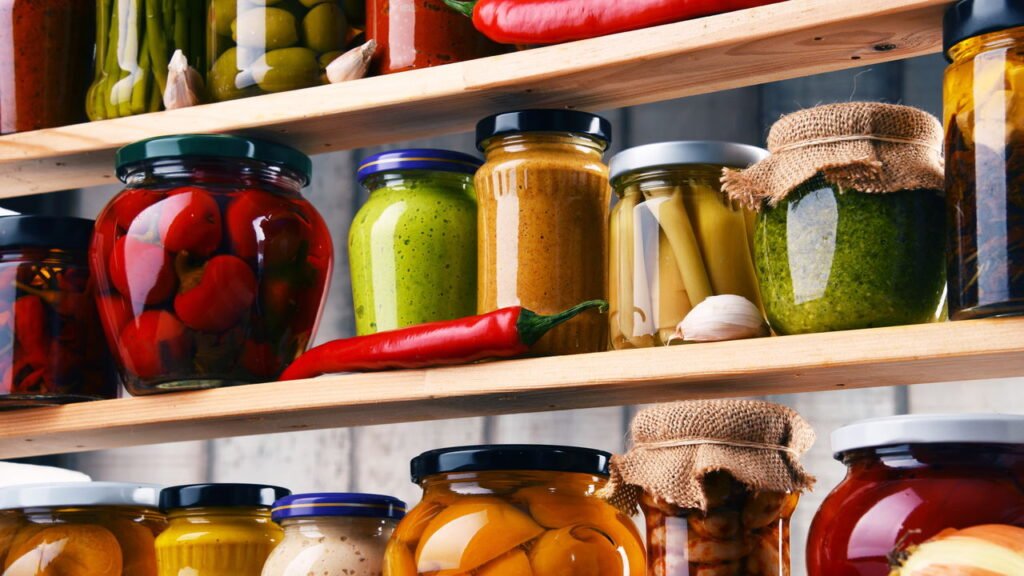 O erro mais comum na despensa que pode comprometer seus alimentos