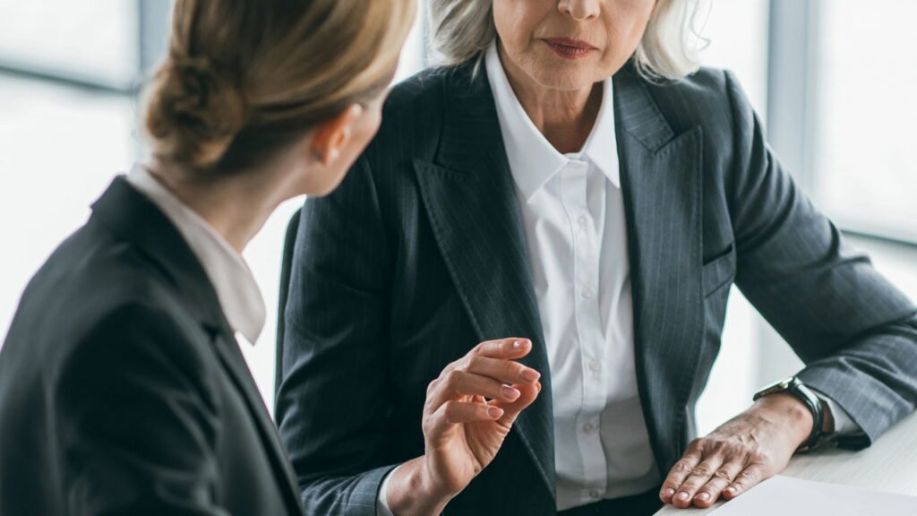 O que significa quando alguém fica em silêncio no meio de uma discussão, segundo a psicologia