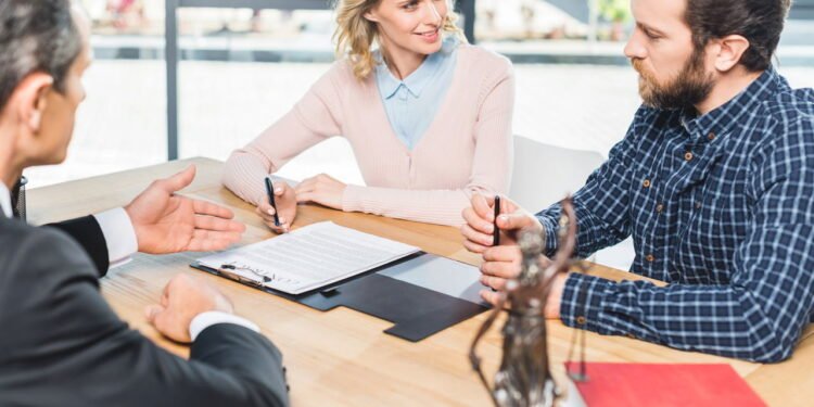 Encerrar conversa - Créditos: depositphotos.com / alebloshka