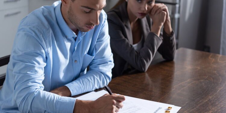 Como superar o divórcio e reconstruir a vida com mais equilíbrio, segundo a psicologia