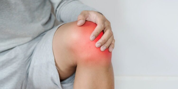 A verdade por trás da rigidez nas juntas ao despertar surpreende até médicos