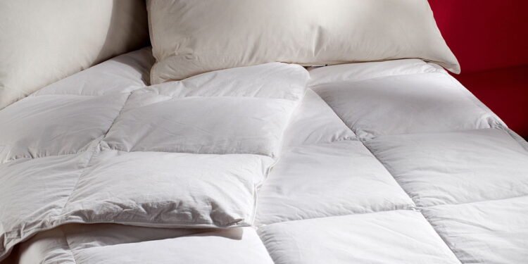 O jeito certo e mais seguro de lavar o edredom sem estragar