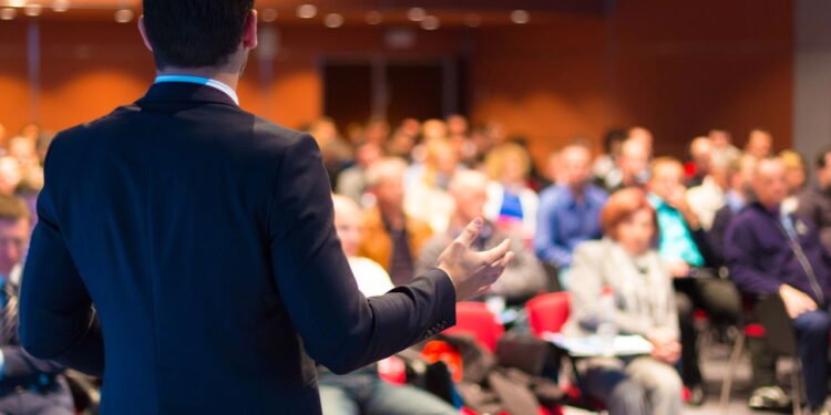 Que desculpa você usa para cancelar planos, dependendo do seu ano de nascimento?