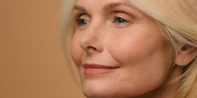 Sintomas estranhos que mulheres com mais de 40 anos apresentam — e o que eles significam