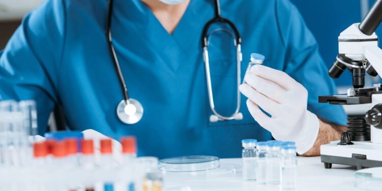 A partir dos 45 proteja intestino e saúde - Créditos: depositphotos.com / IgorVetushko