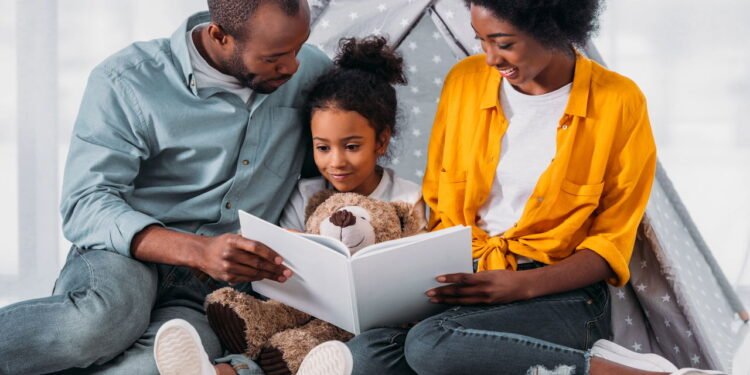 Família // Créditos: depositphotos.com / IgorVetushko