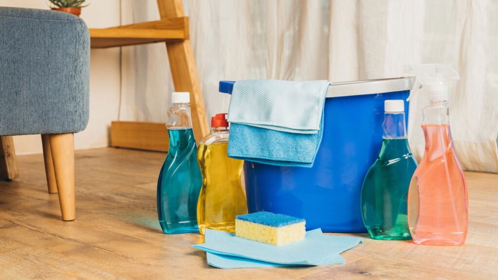 Os 5 lugares mais esquecidos na faxina e como limpar de verdade