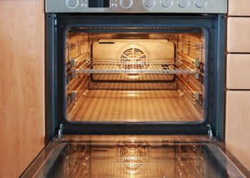 5 motivos para nunca deixar o forno aberto depois de usar
