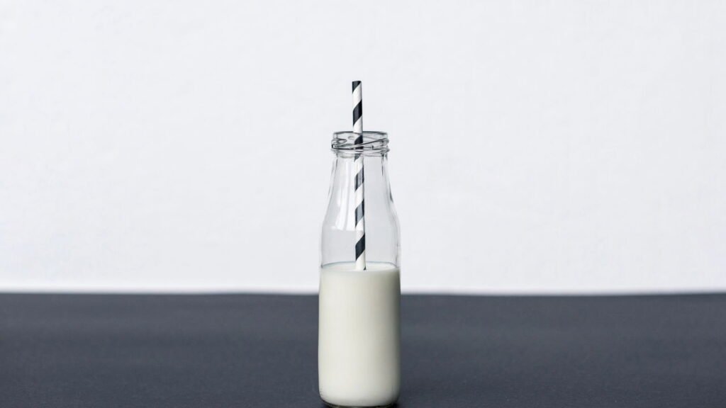 Como limpar garrafas de vidro da forma mais eficiente e segura