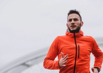 5 exercícios perigosos que homens com mais de 40 anos "nunca devem fazer"