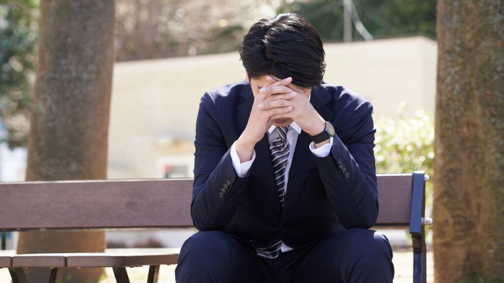 As frases mais usadas que revelam insegurança segundo psicólogos