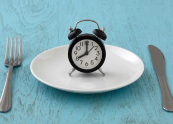 O que 12 horas sem comer fazem no seu corpo pode te deixar surpreso