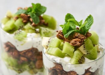 Duas frutas deliciosas que ajudam a pegar no sono mais rápido