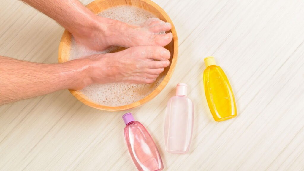 Esse método caseiro faz os pés cansados voltarem a ficar macios em minutos