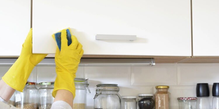 Os 9 lugares mais sujos da cozinha que você precisa limpar já