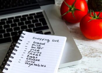 O que significa escrever a lista de mercado no papel, segundo a psicologia