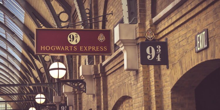 Hogwarts Express - Créditos: depositphotos.com / eduneri
