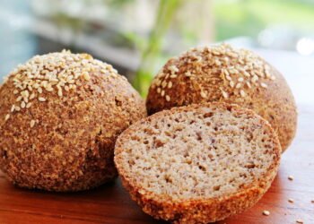 Receita de pãezinhos fofinhos que não levam trigo nem ovos