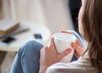 Essa é a melhor hora do dia para tomar café e ter mais energia