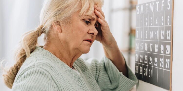 Estes são os hábitos diários comuns que os especialistas estão alertando porque aumentam o risco de demência